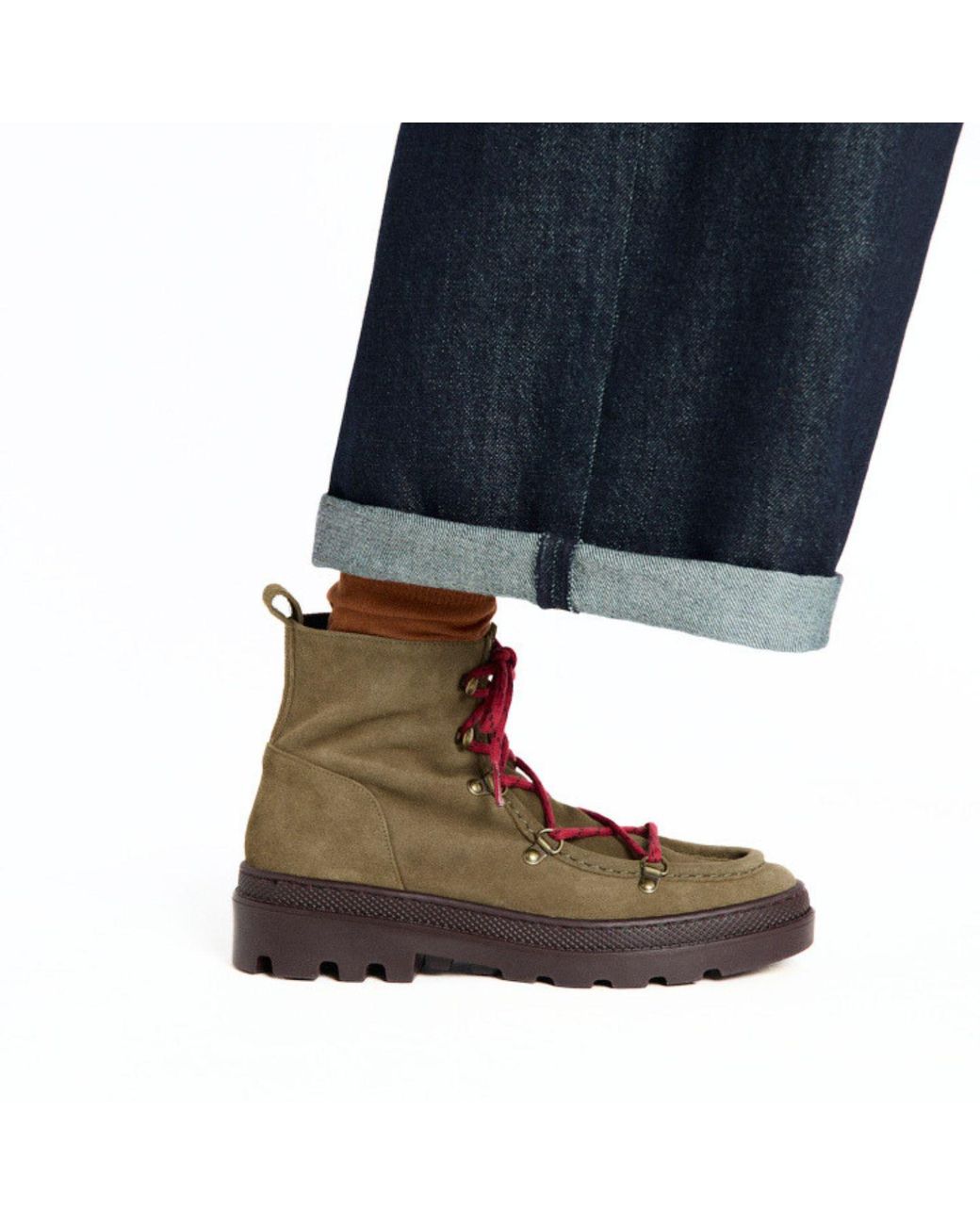 Naguisa Brown Kaus
