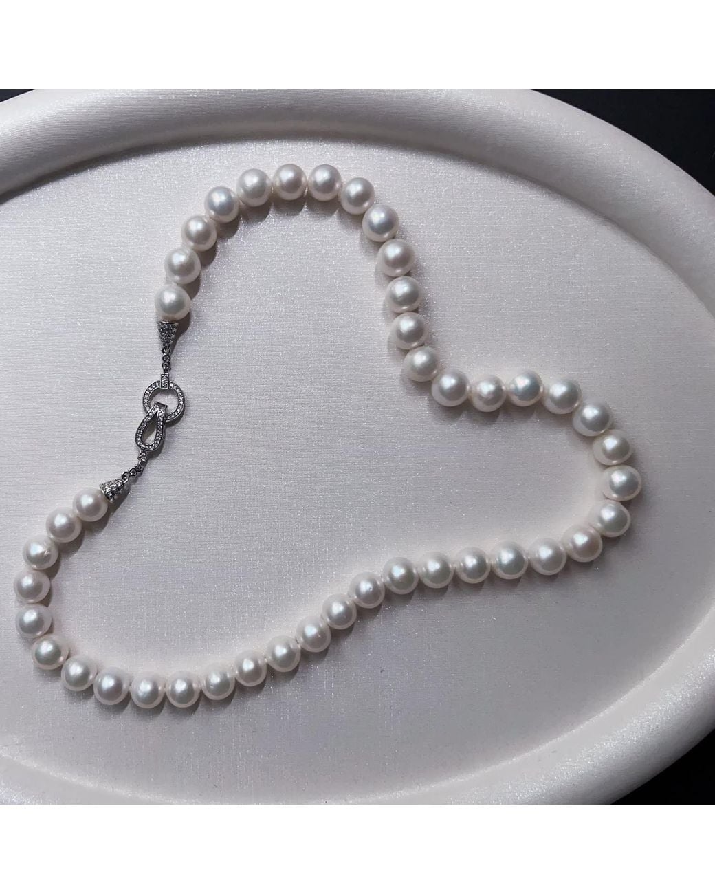 Ninemoo Étreinte De Perle Pearl Necklace in Metallic | Lyst