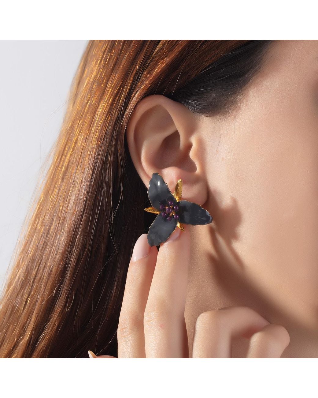 Milou Jewelry Gray Lily Flower Earrings