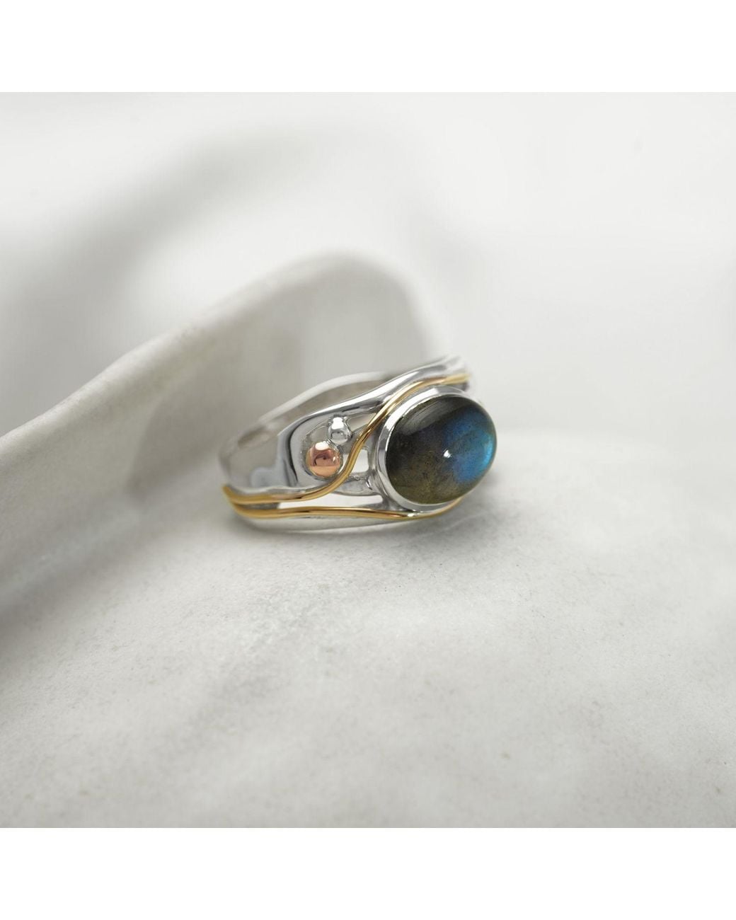 Isla Silver Blue Unique Iridescent Labradorite Ring