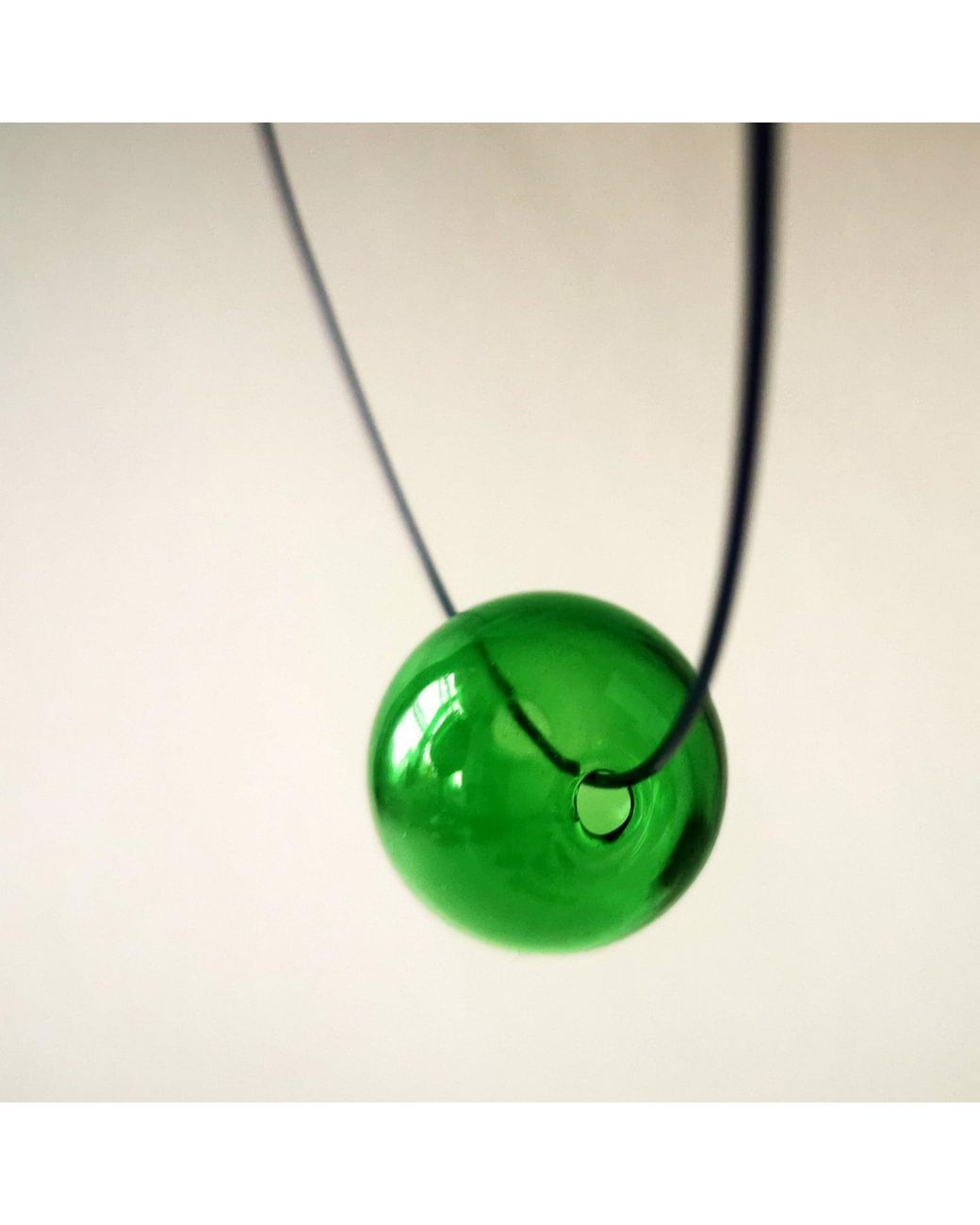 Laura Daili Green Circle – Blown Glass Bubbles Necklace