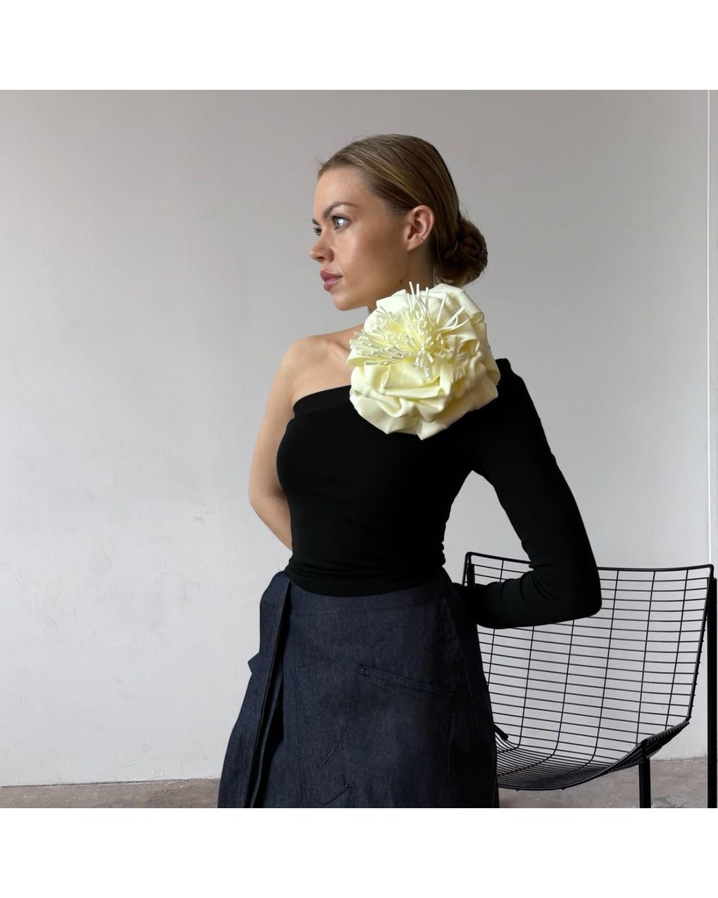 London Atelier Byproduct Black One Sleeve Top With Flower Pin