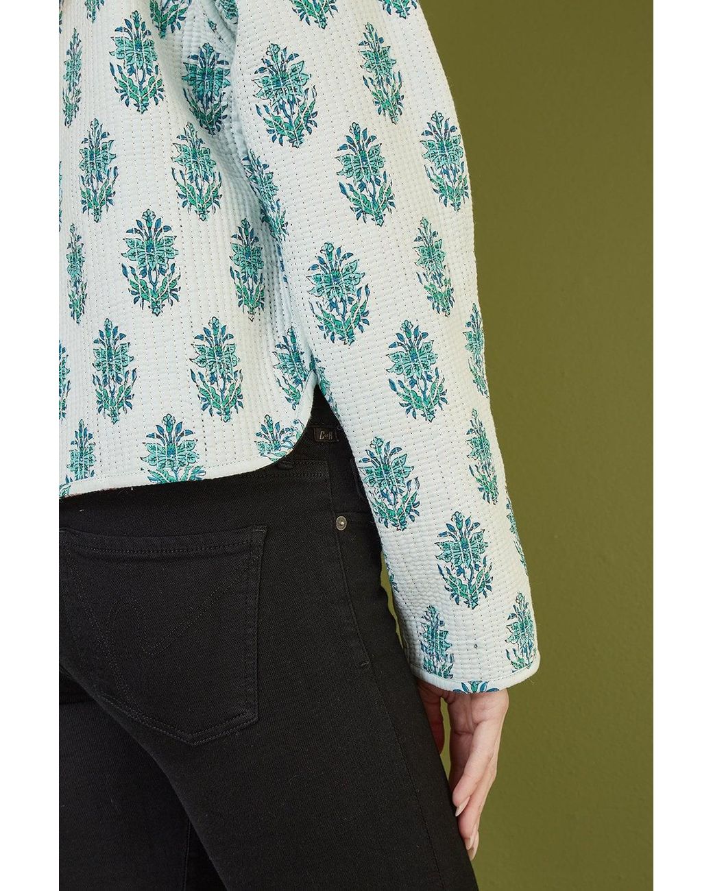 Yumi' Black Floral Print Reversible Cotton Cropped Quilted Jacket