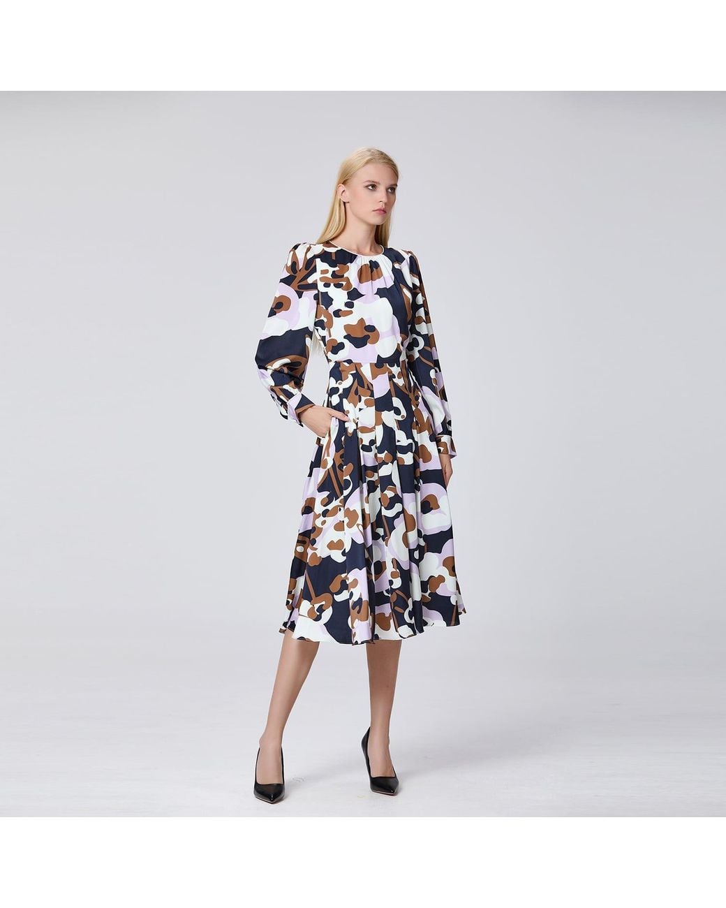 Smart and Joy Black Macro Abstract Print Round Neck Dress