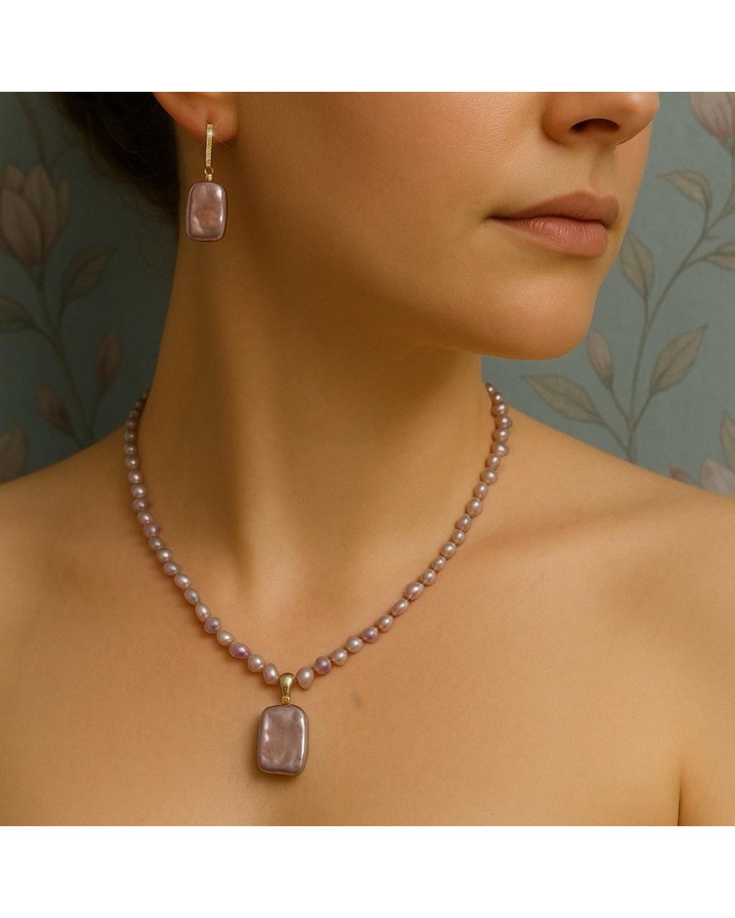 Ninemoo Metallic Rectangular Baroque Pearl Necklace
