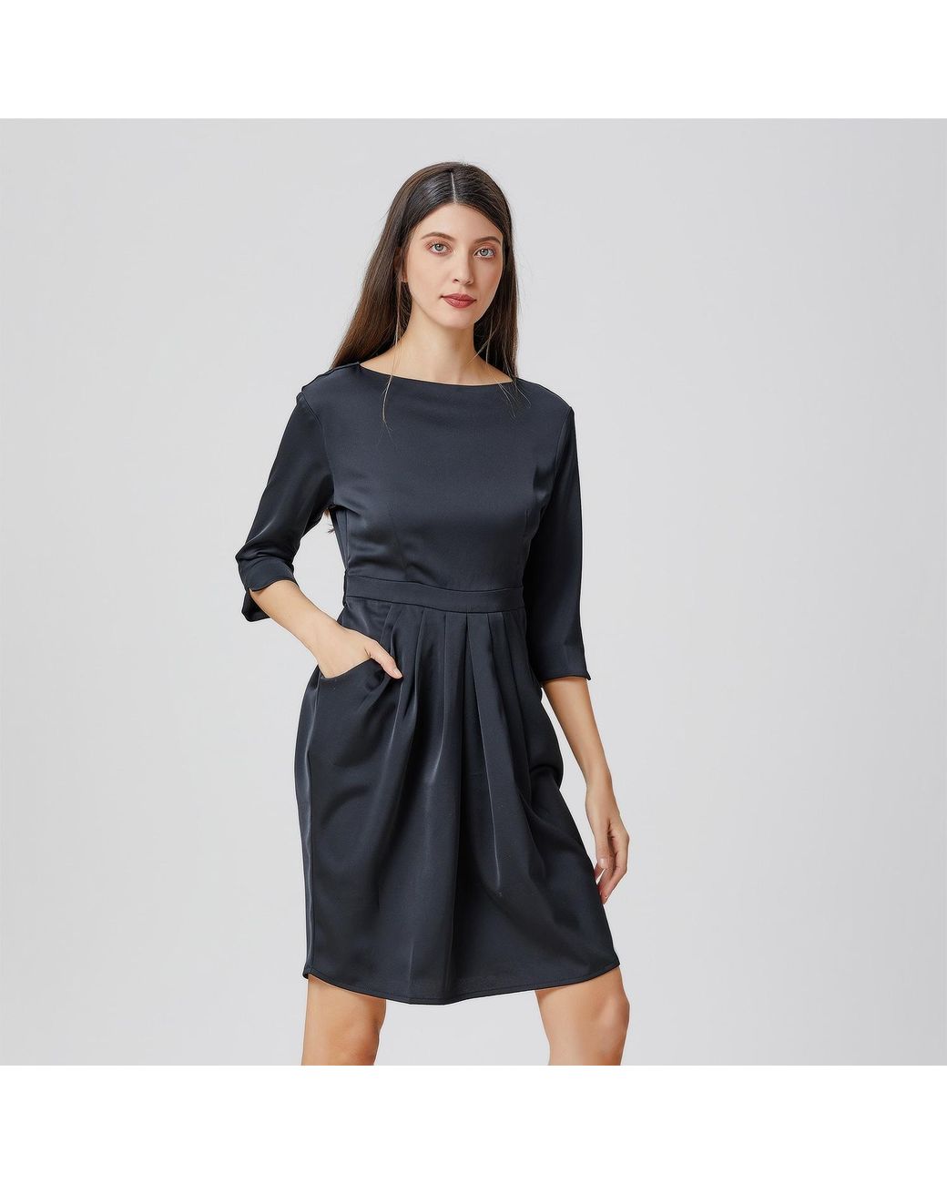 Smart and Joy Black Pegged Dress With Pleats