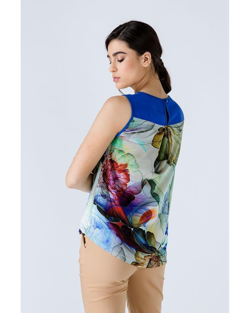 Conquista Blue Royal Keyhole Detail Print Top