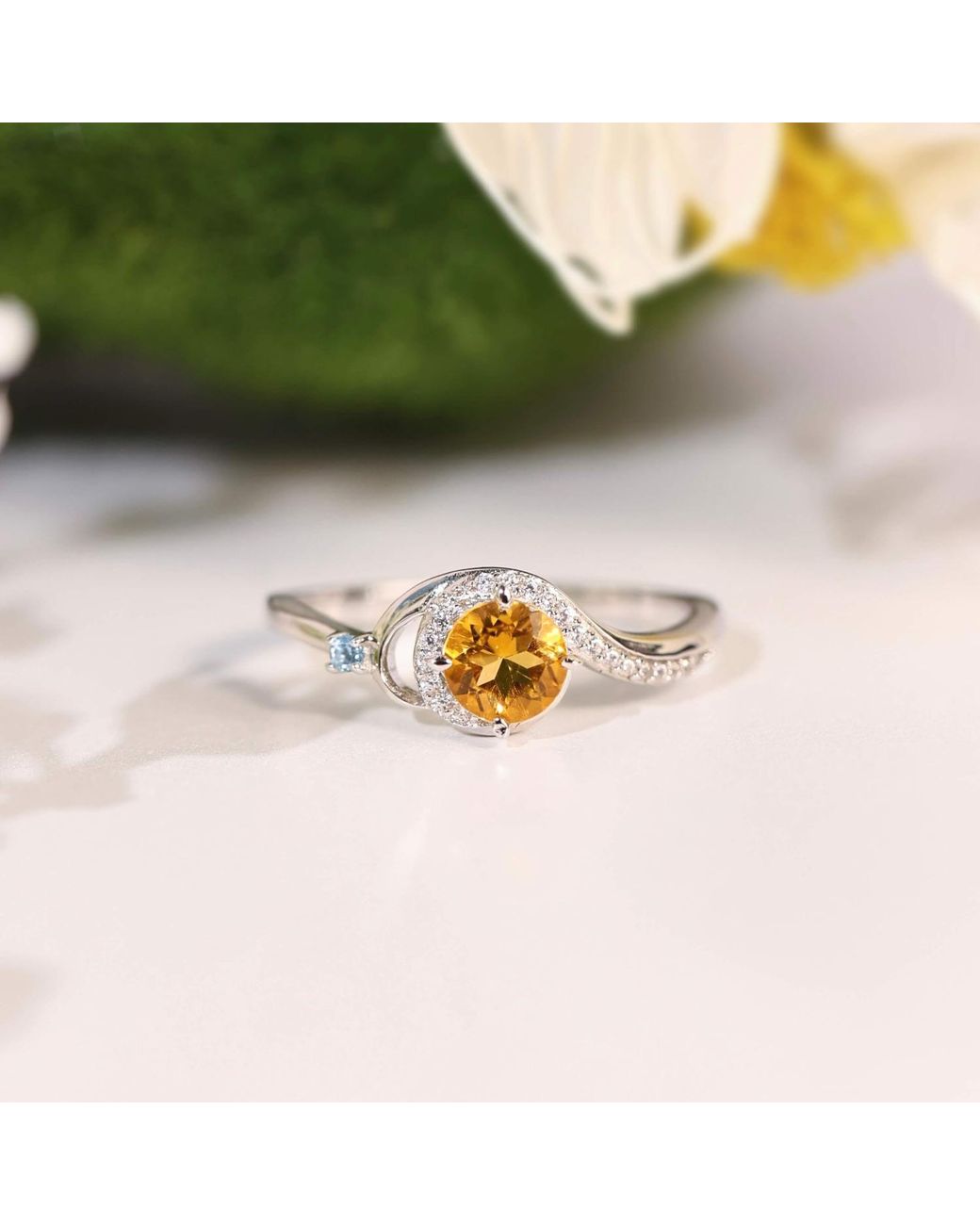 Azura Jewelry New York White Ring Of Air Vermeil