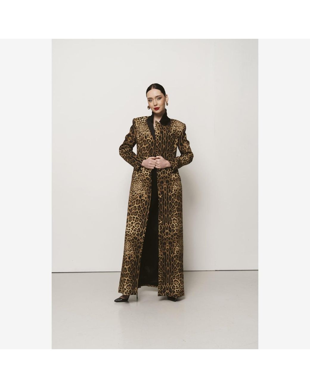 Roqaia Fashion House Black Felin Muse