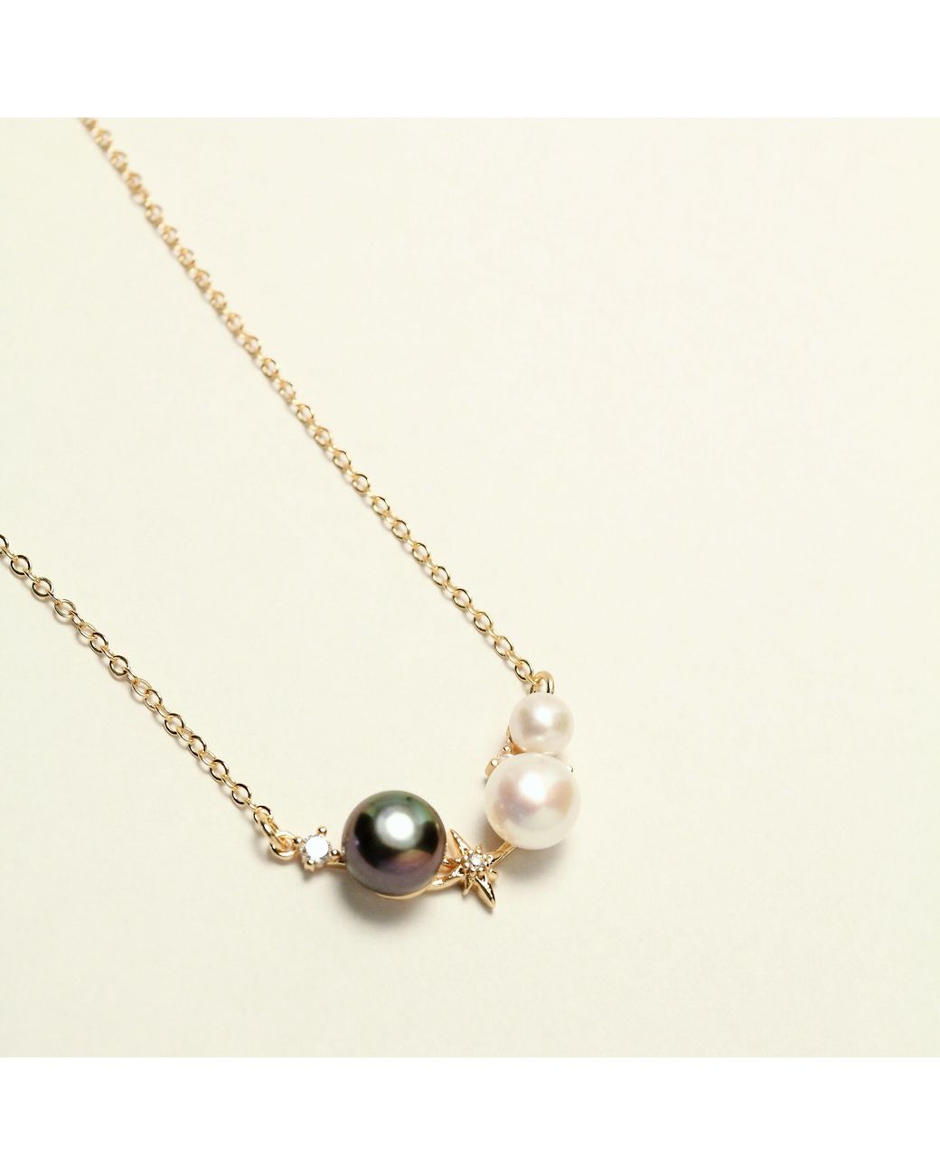 Ninemoo Metallic Eclipse Pearl Necklace