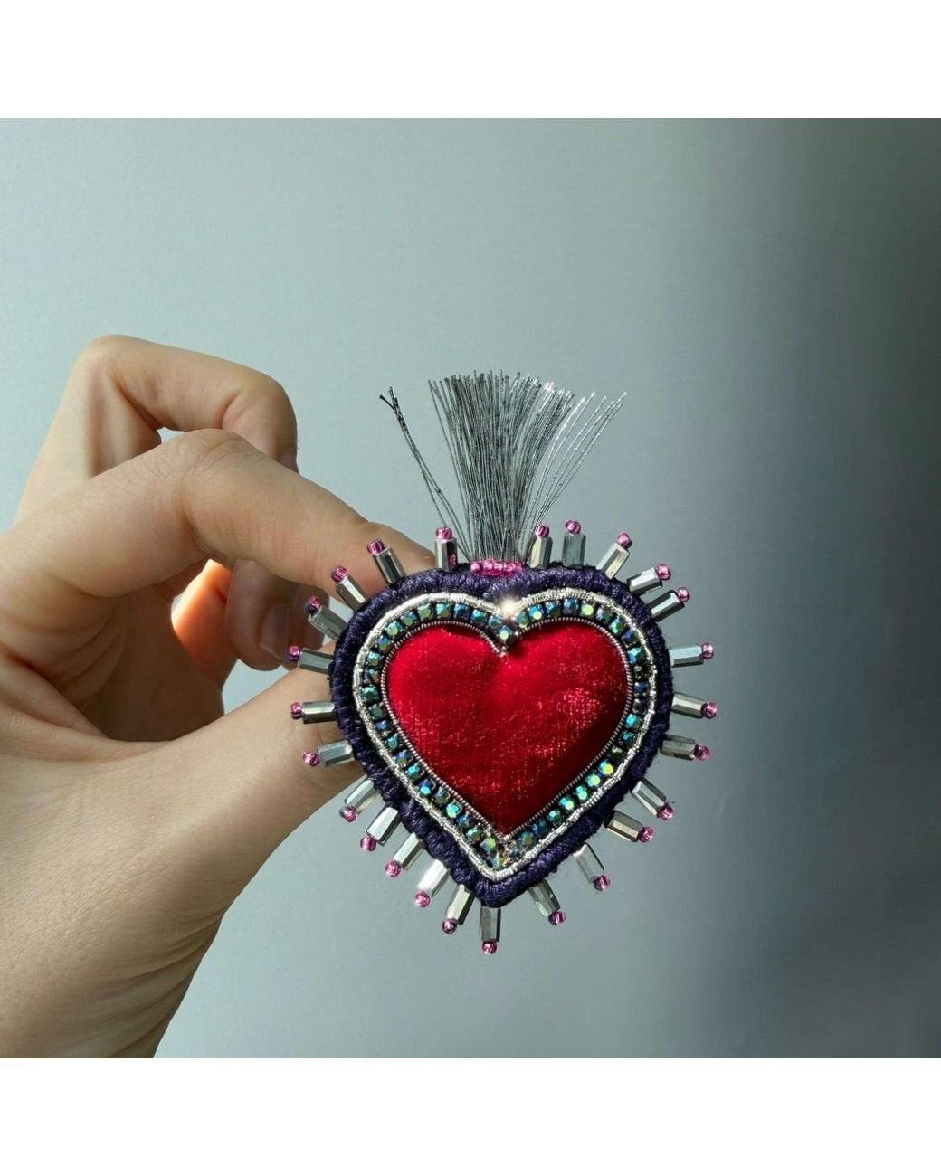 VETKA Red Heart Brooch – Scarlet Shadow