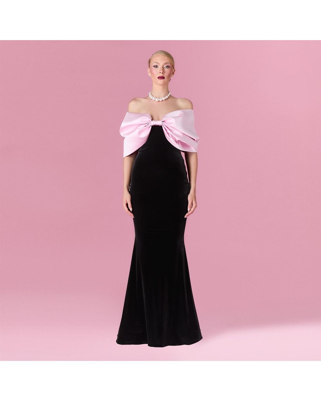 Nur Karaata Black Allure Gown
