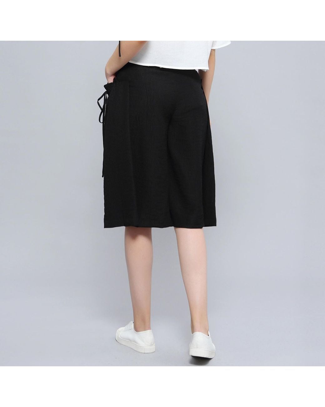 Smart and Joy Black Casual Wide Leg Capri Trousers