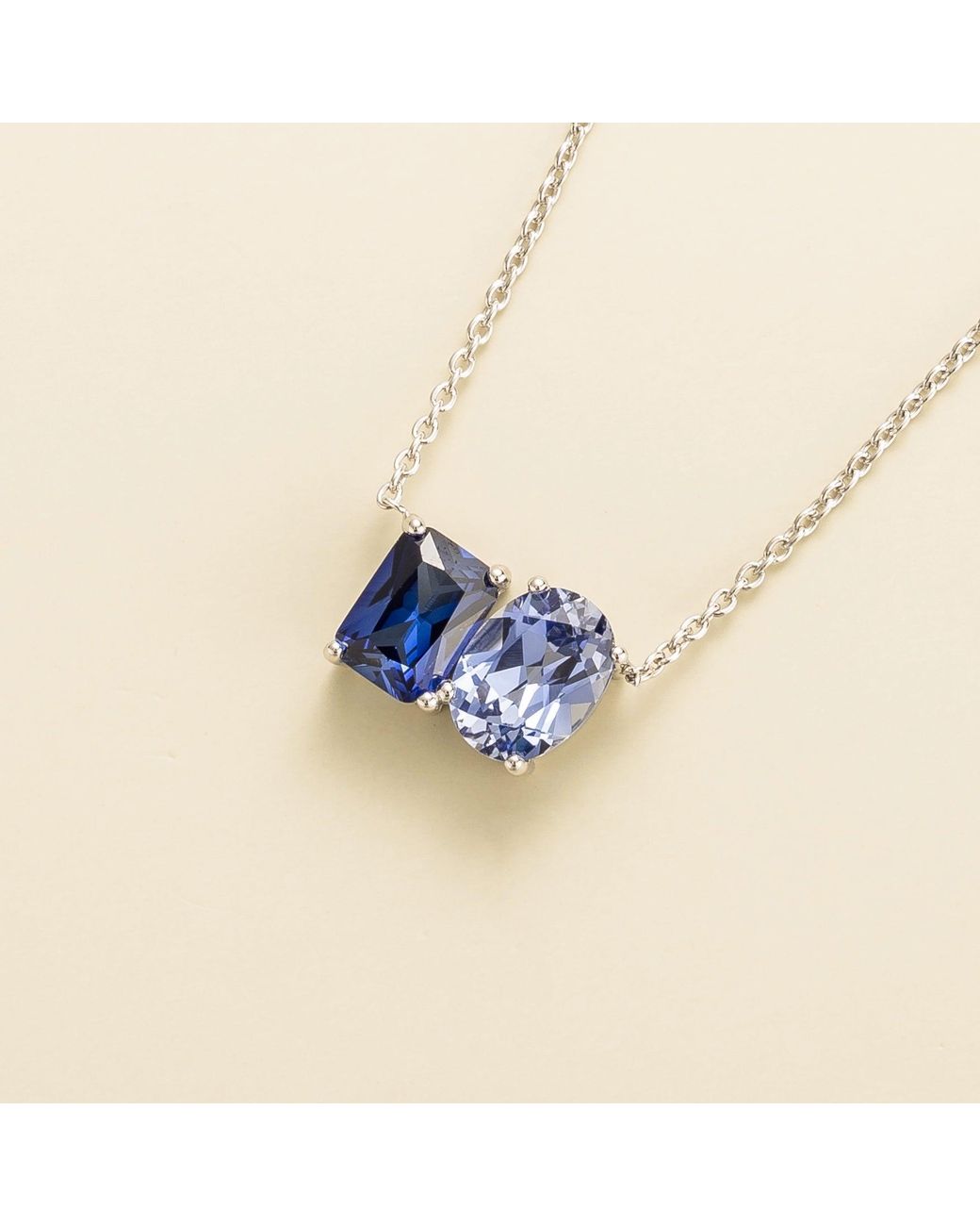 Juvetti Blue Buchon Necklace Set With Sapphire