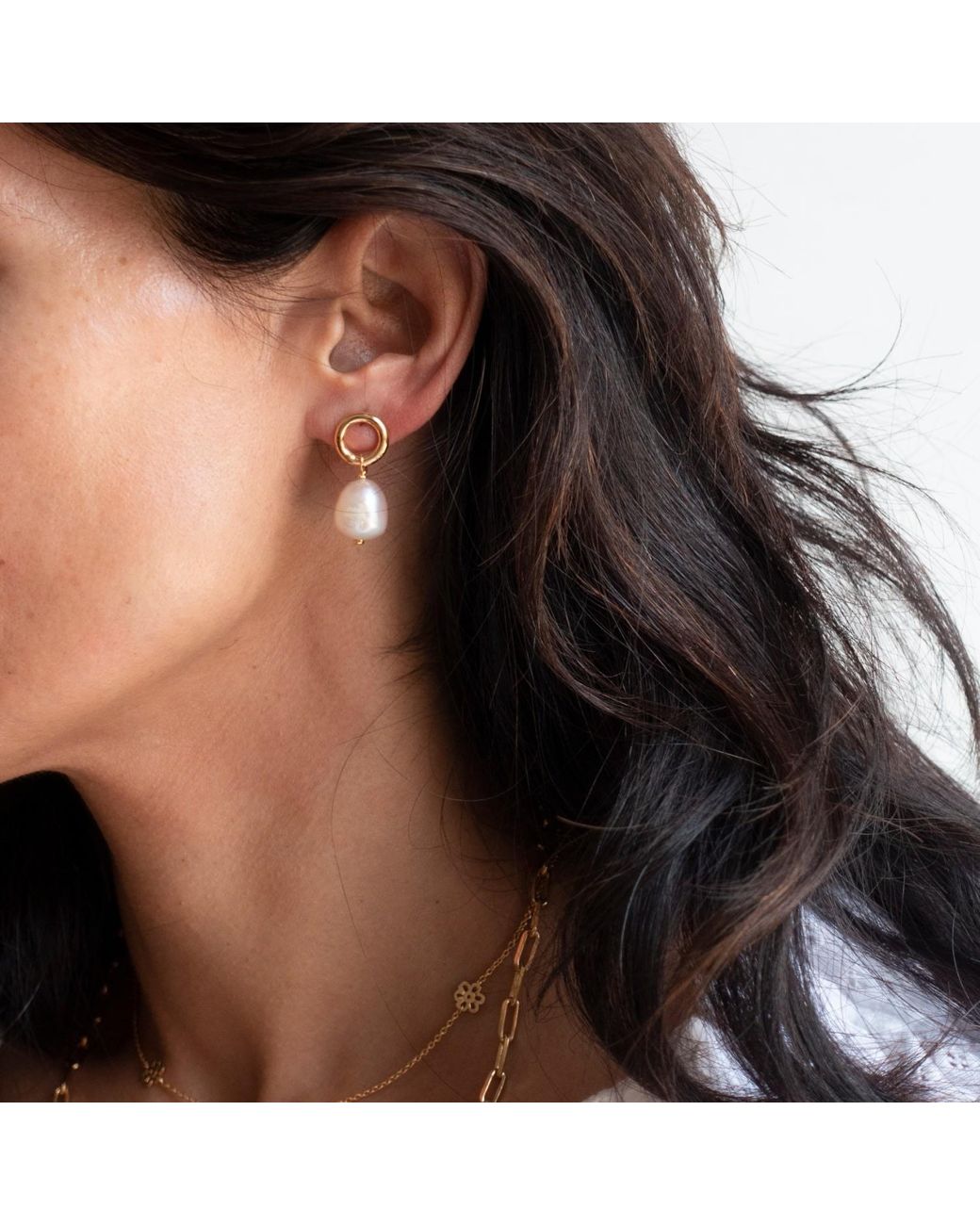 Preeti Sandhu Metallic Baroque Pearl Earring