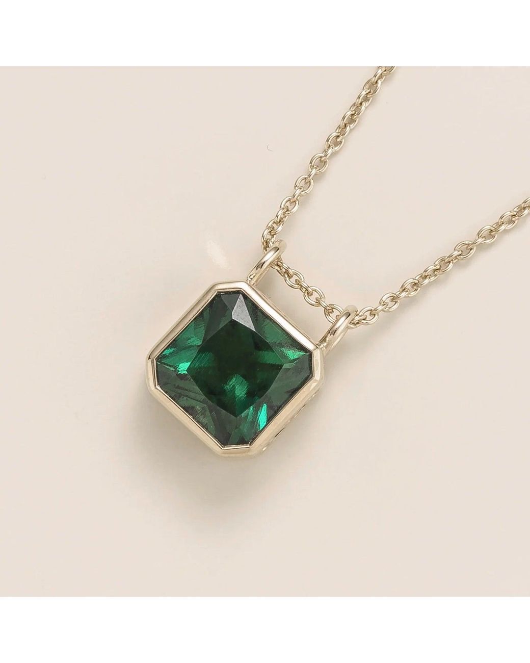 Juvetti Green Margo Necklace Set With Emerald