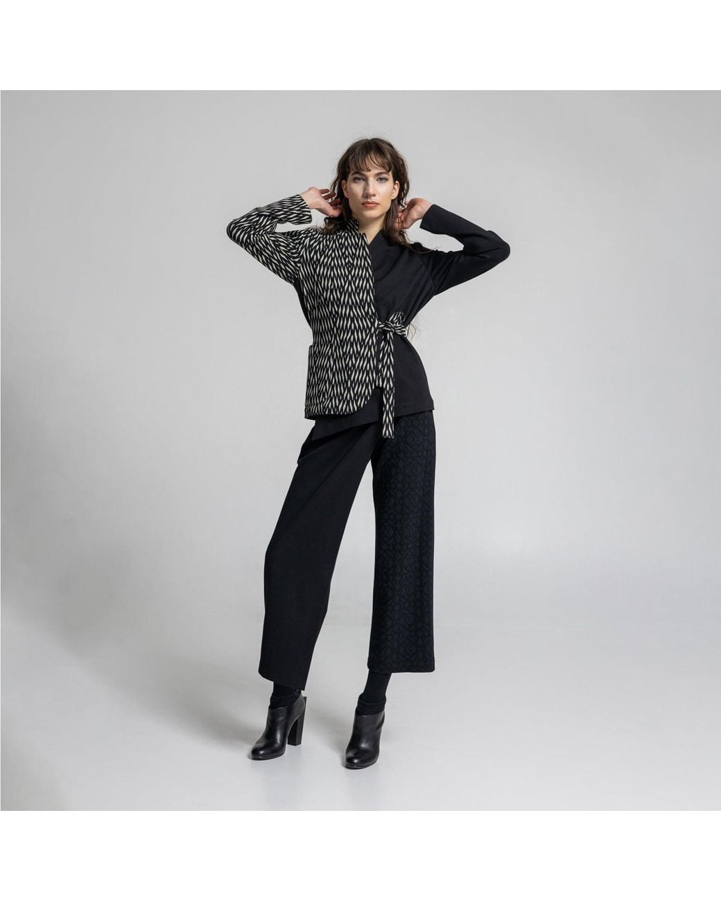 ARTISTA Black Arrow Asymmetric Jacket