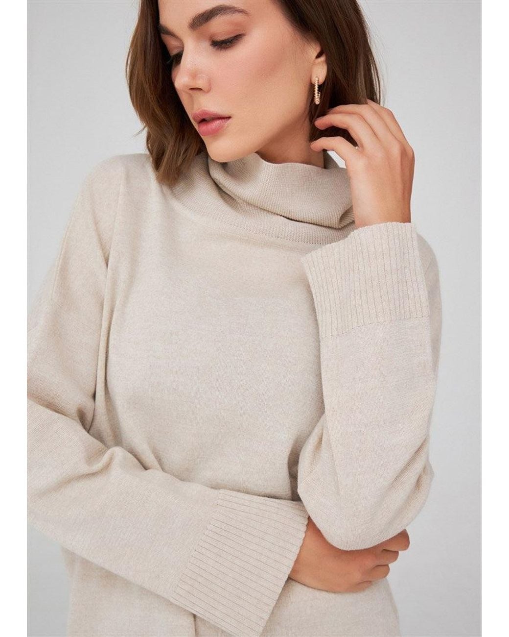 Peraluna White Wide Roll Neck Knitwear Pullover