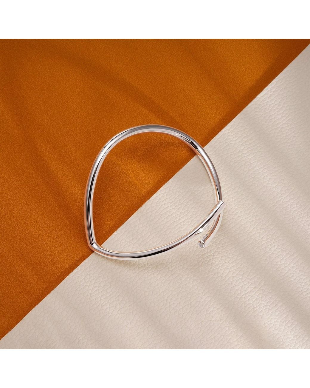 Meulien White Abstract Embrace Bangle