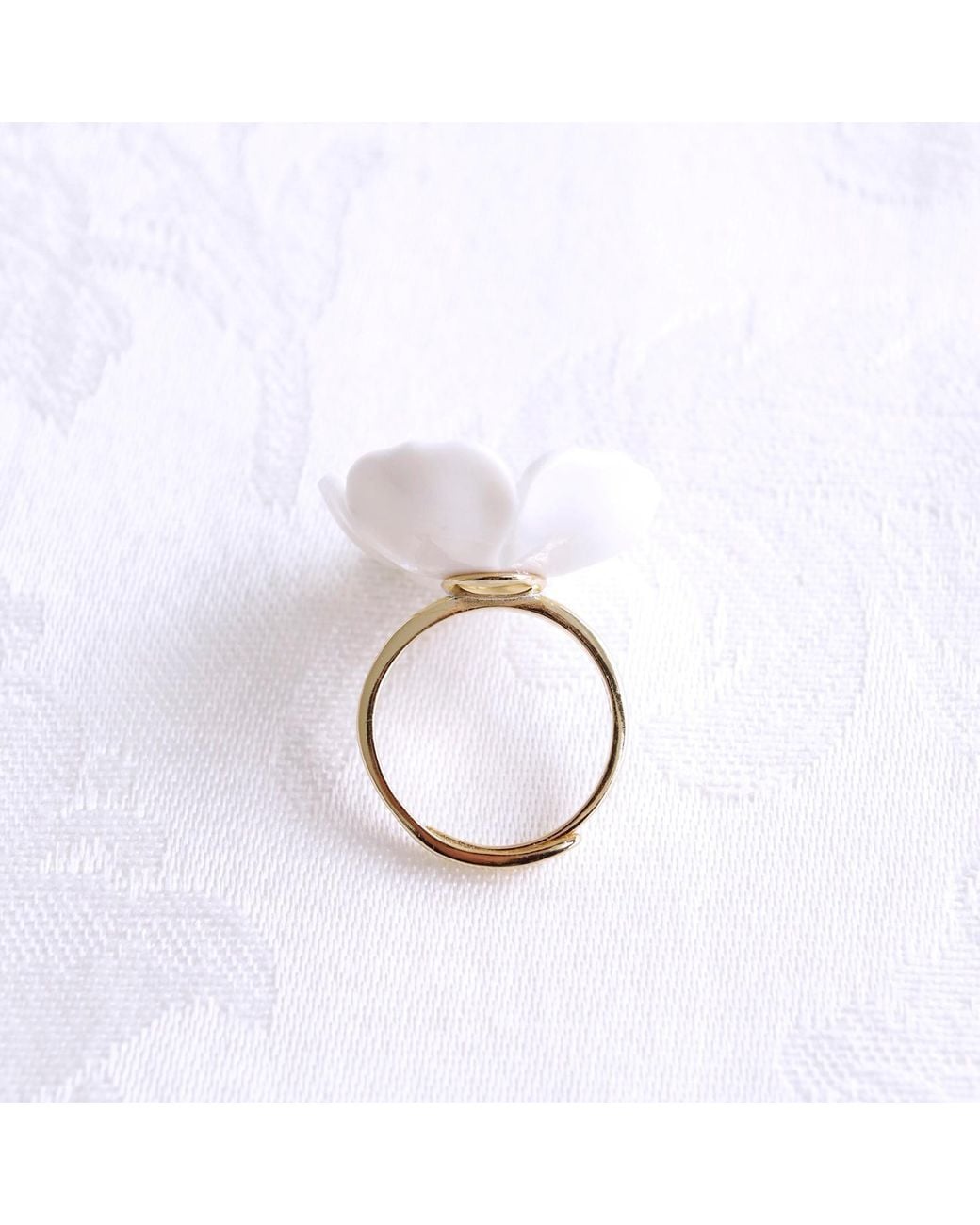POPORCELAIN White Snow Porcelain Plum Blossom Ring