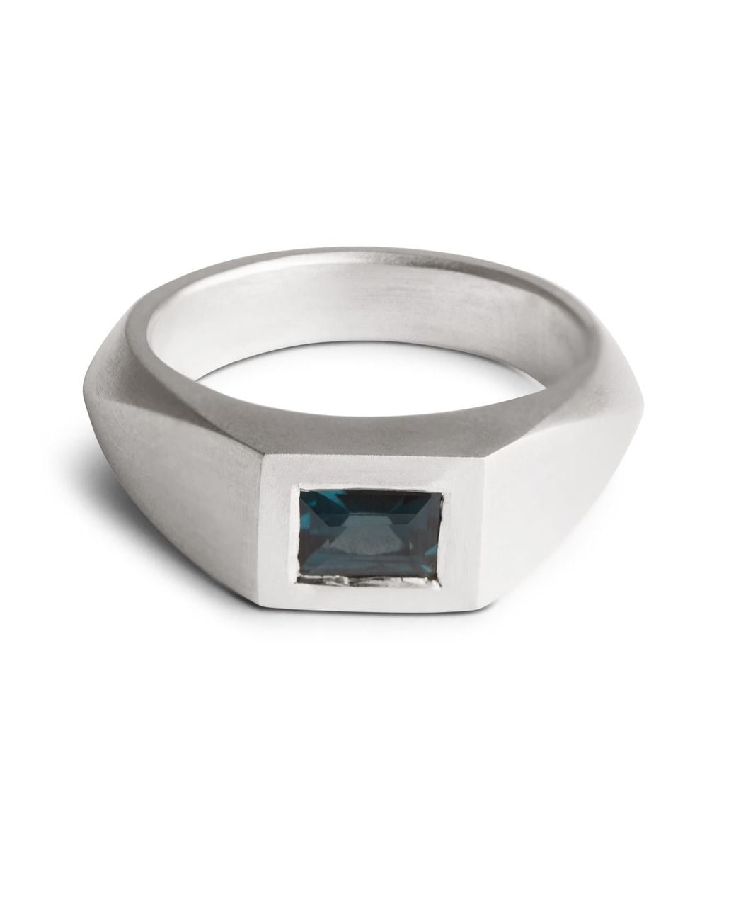 Kasun Metallic Signet Ring