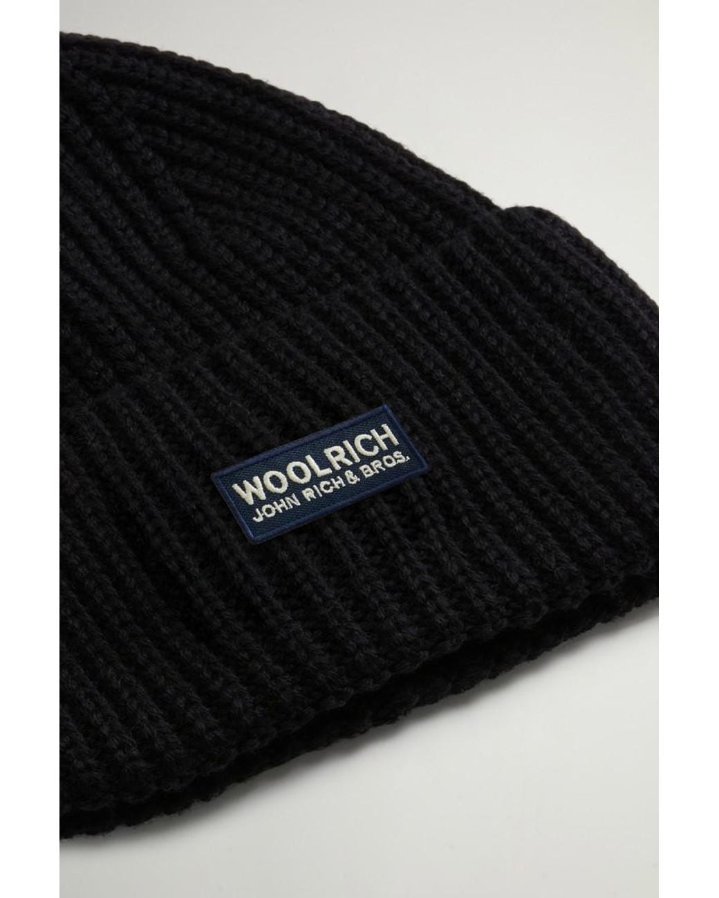 Gorro De Pura Lana Virgen Merina Acanalada Para Mujer Talla Woolrich de color Black