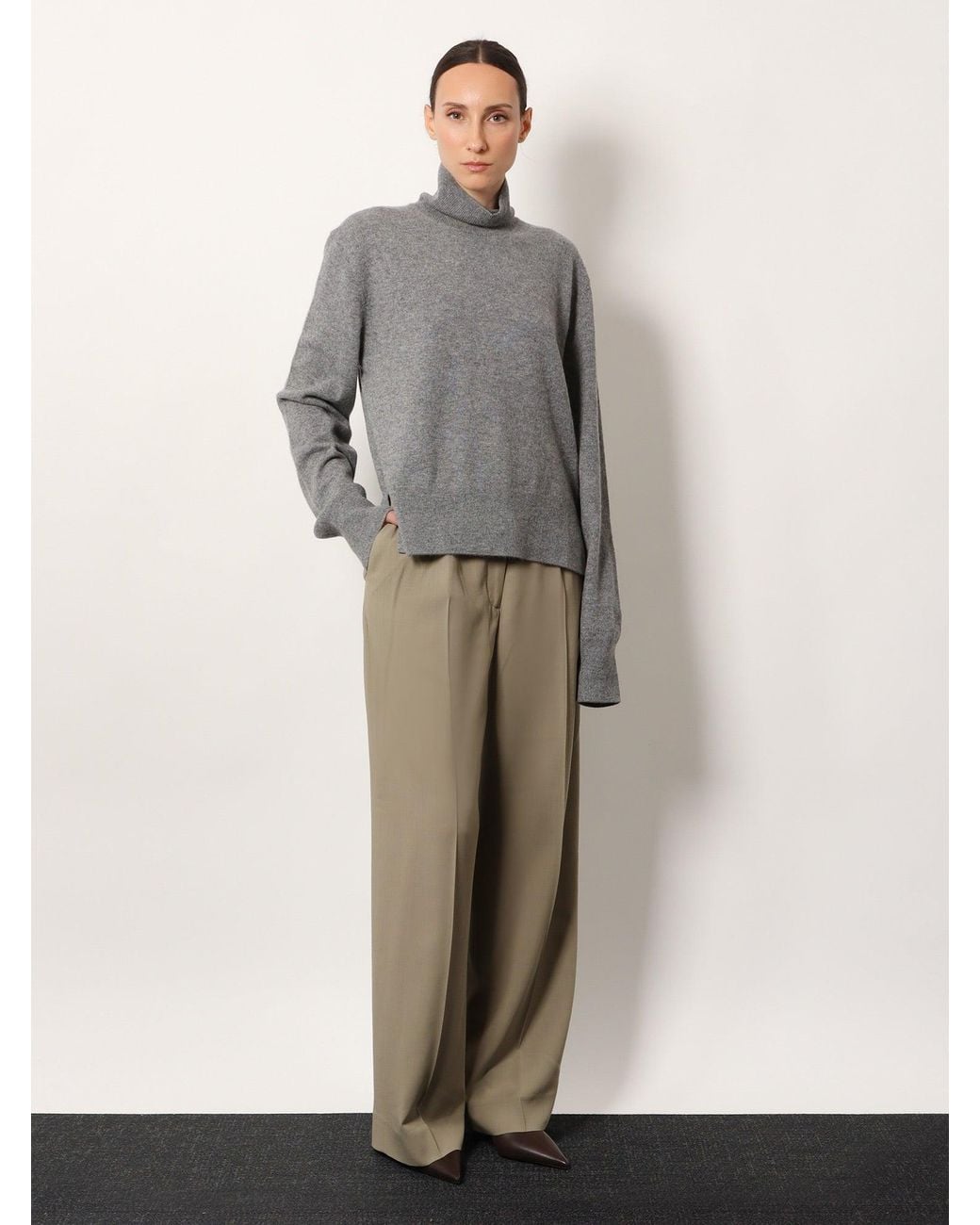 Totême Gray Cashmere Turtleneck Sweater