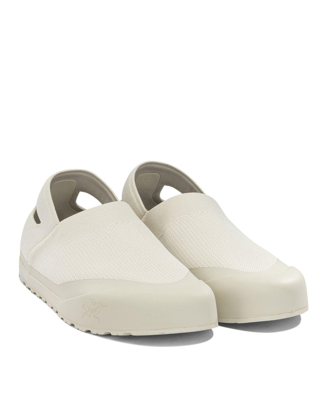 Arc'teryx White Kragg Aura Low-Top Sneakers for men