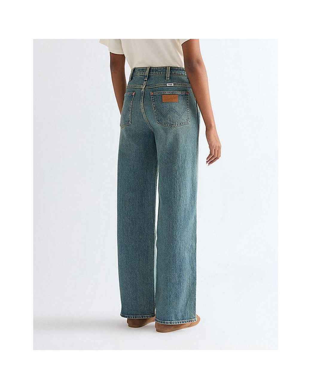 Wrangler Blue Loose Straight Jean Size 25 X30