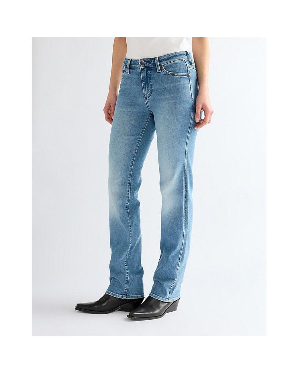 Wrangler Blue Straight Jean Size 26 X32