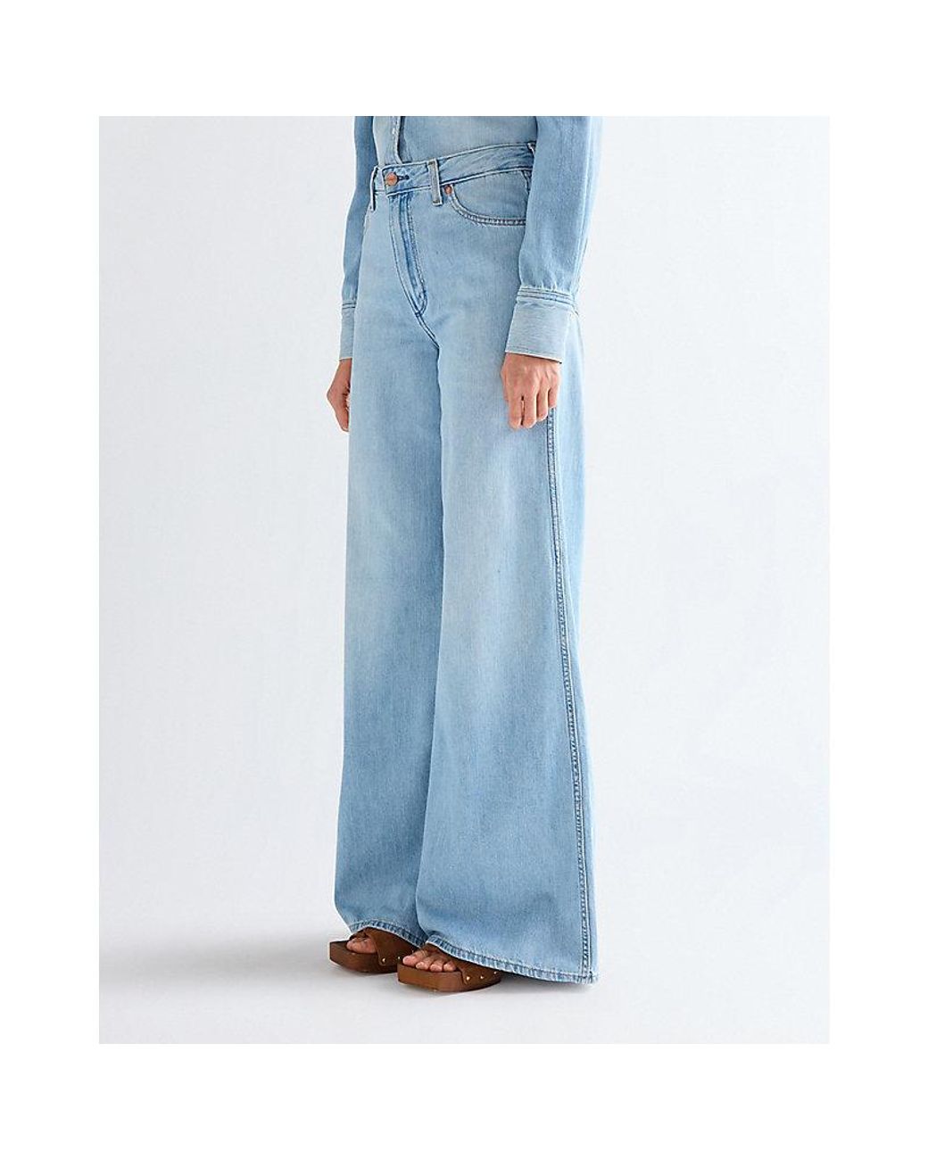 Wrangler Blue Canyon Loose Lightweight Jean Size 24 X30