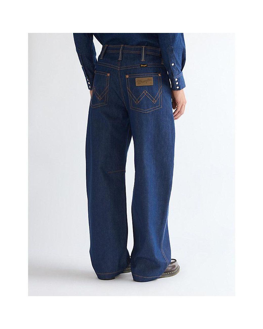 Wrangler Blue Super Baggy Barrel Jean Size 28 X32 for men