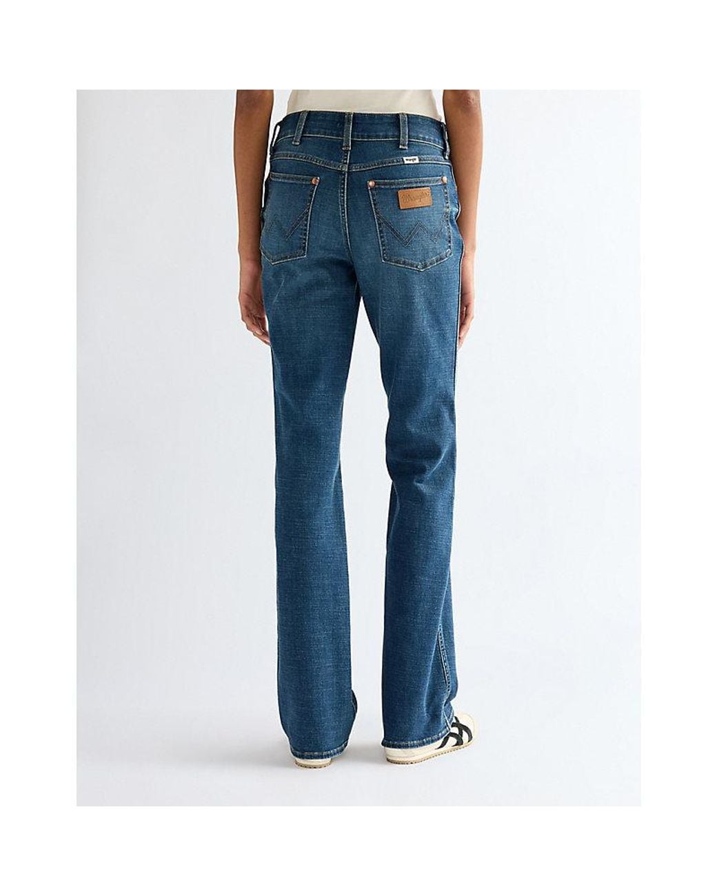 Wrangler Blue Low Rise Bold Boot Jean Size 24 X30