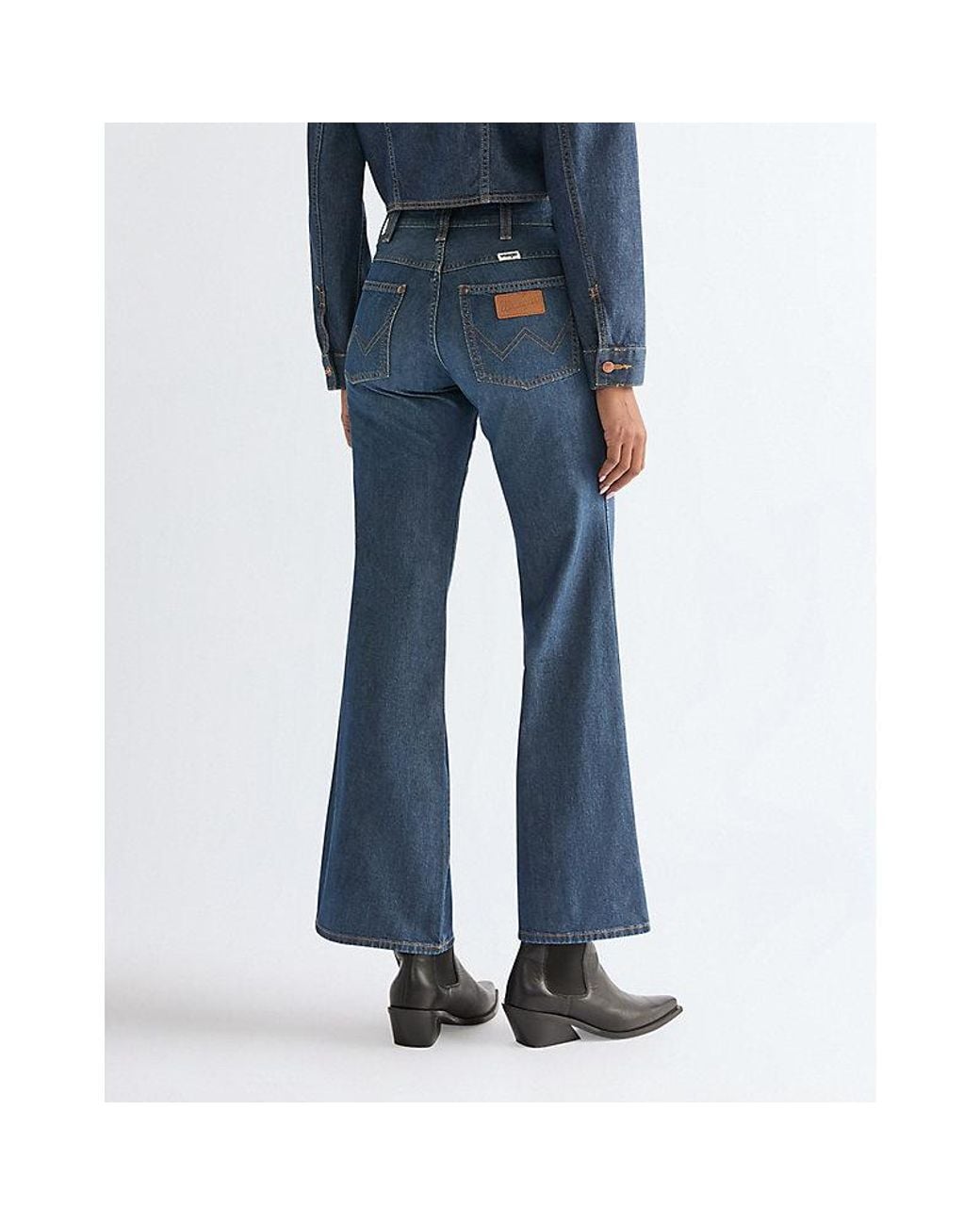 Wrangler Blue 70S Lightweight Flare Jean Size 24 X32