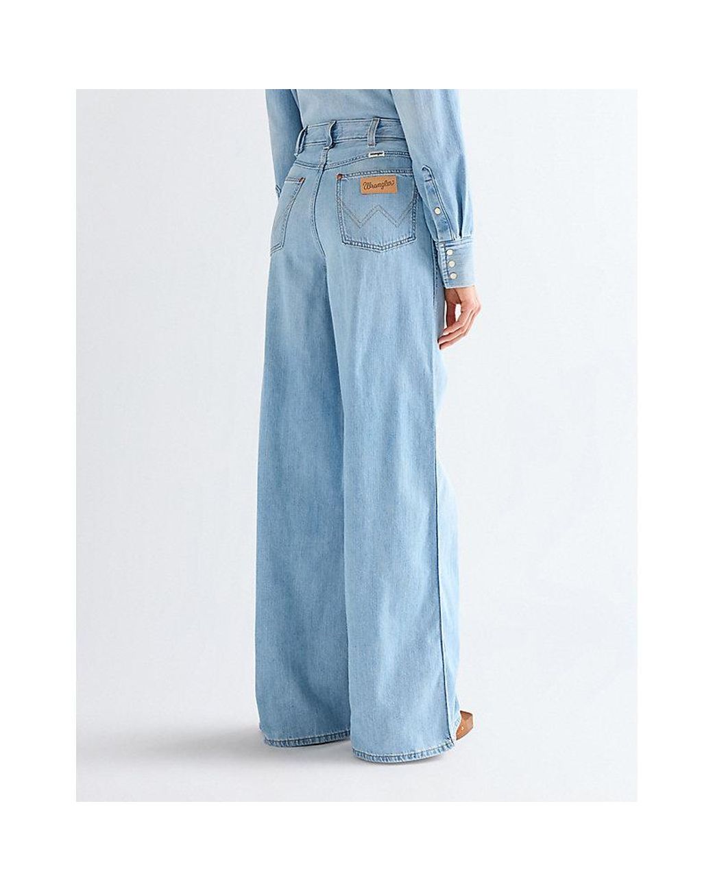 Wrangler Blue Canyon Loose Lightweight Jean Size 24 X30