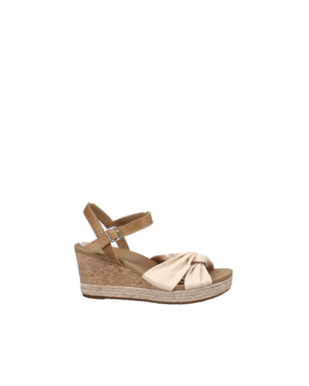 hi tec flip flops