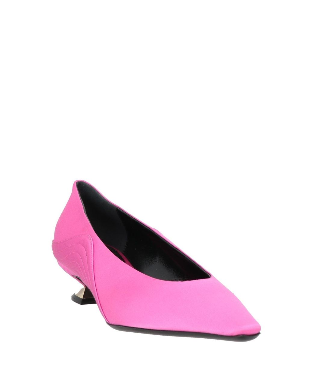 Giorgio Armani Pink Pumps