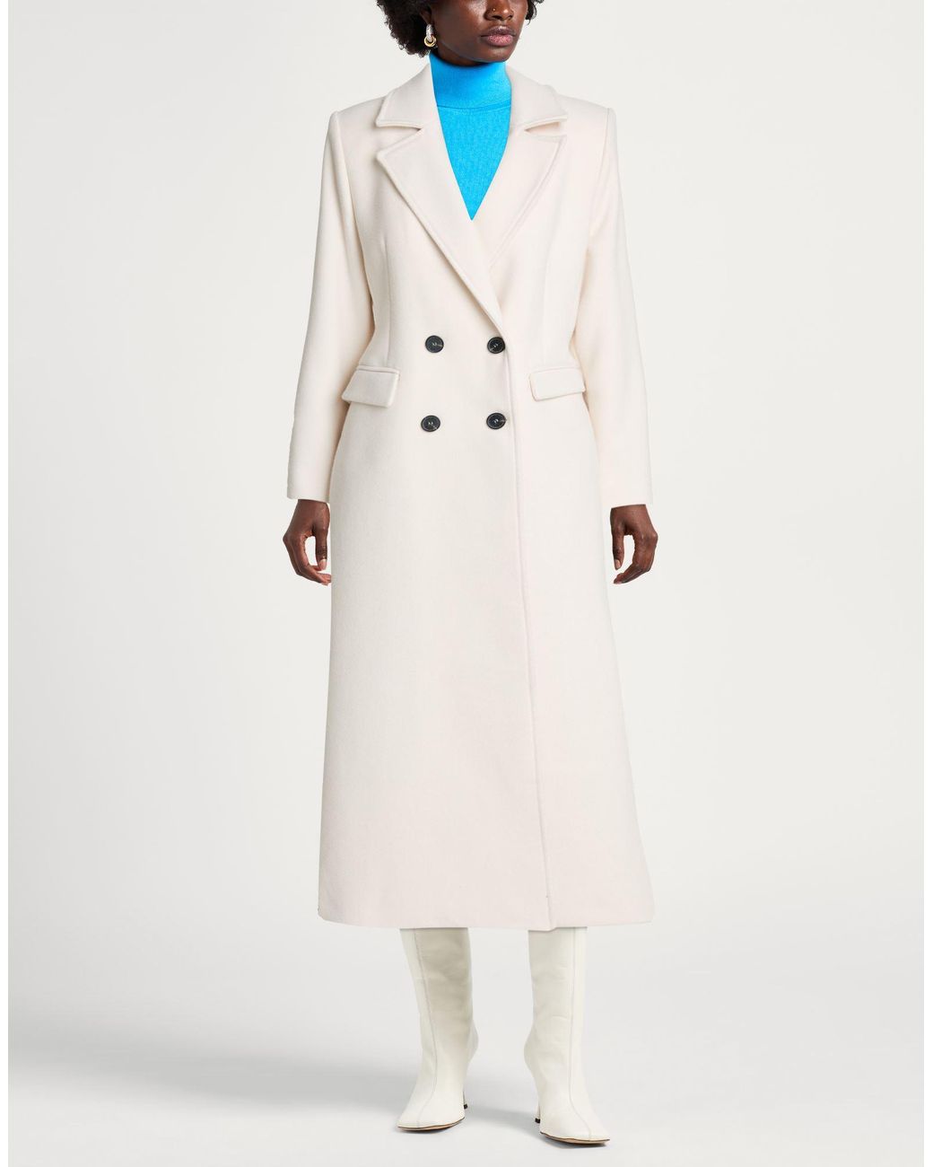 Kaos White Coat