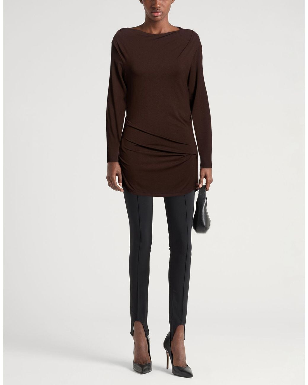 Top di Entire studios in Brown