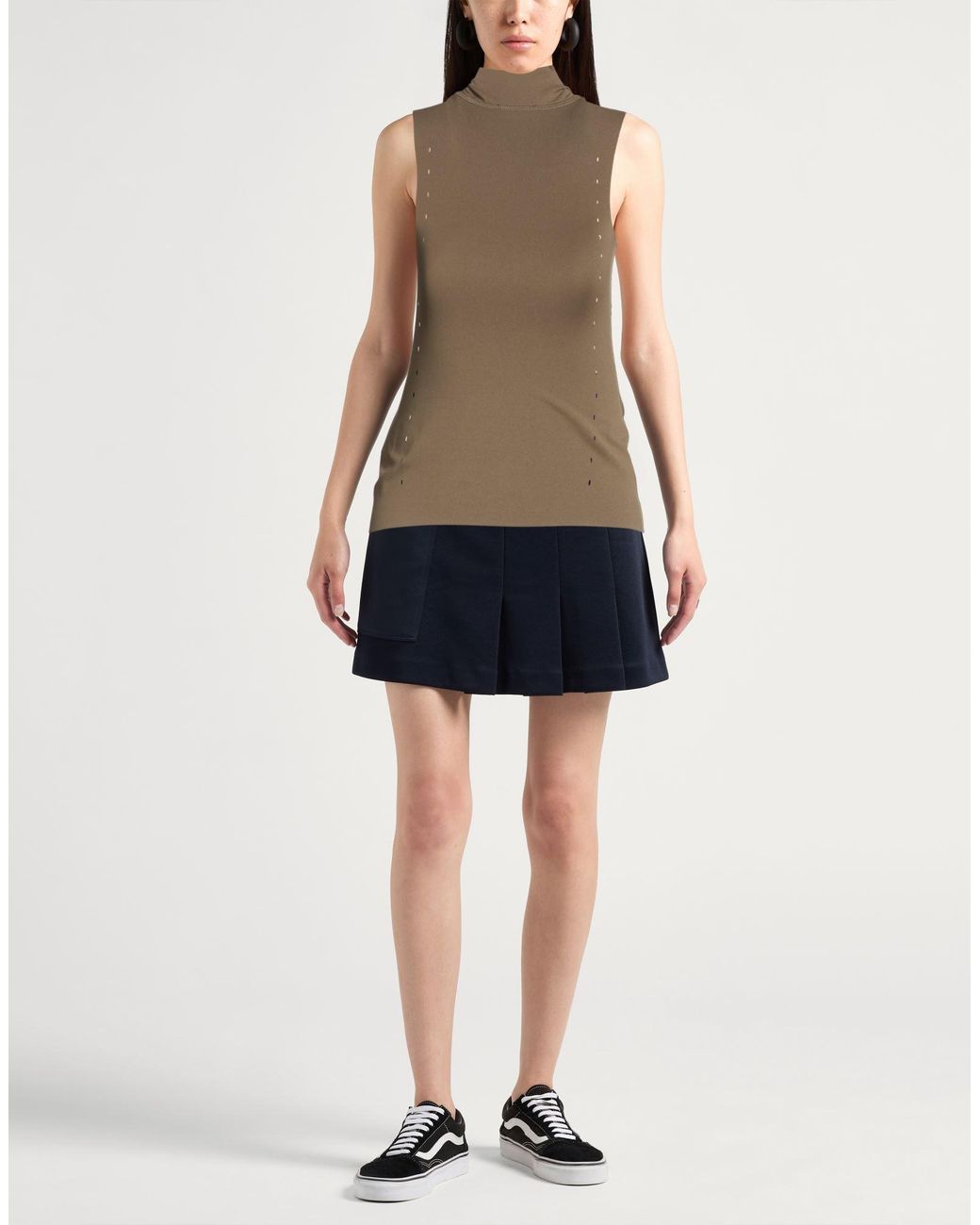 Top Roa de color Brown