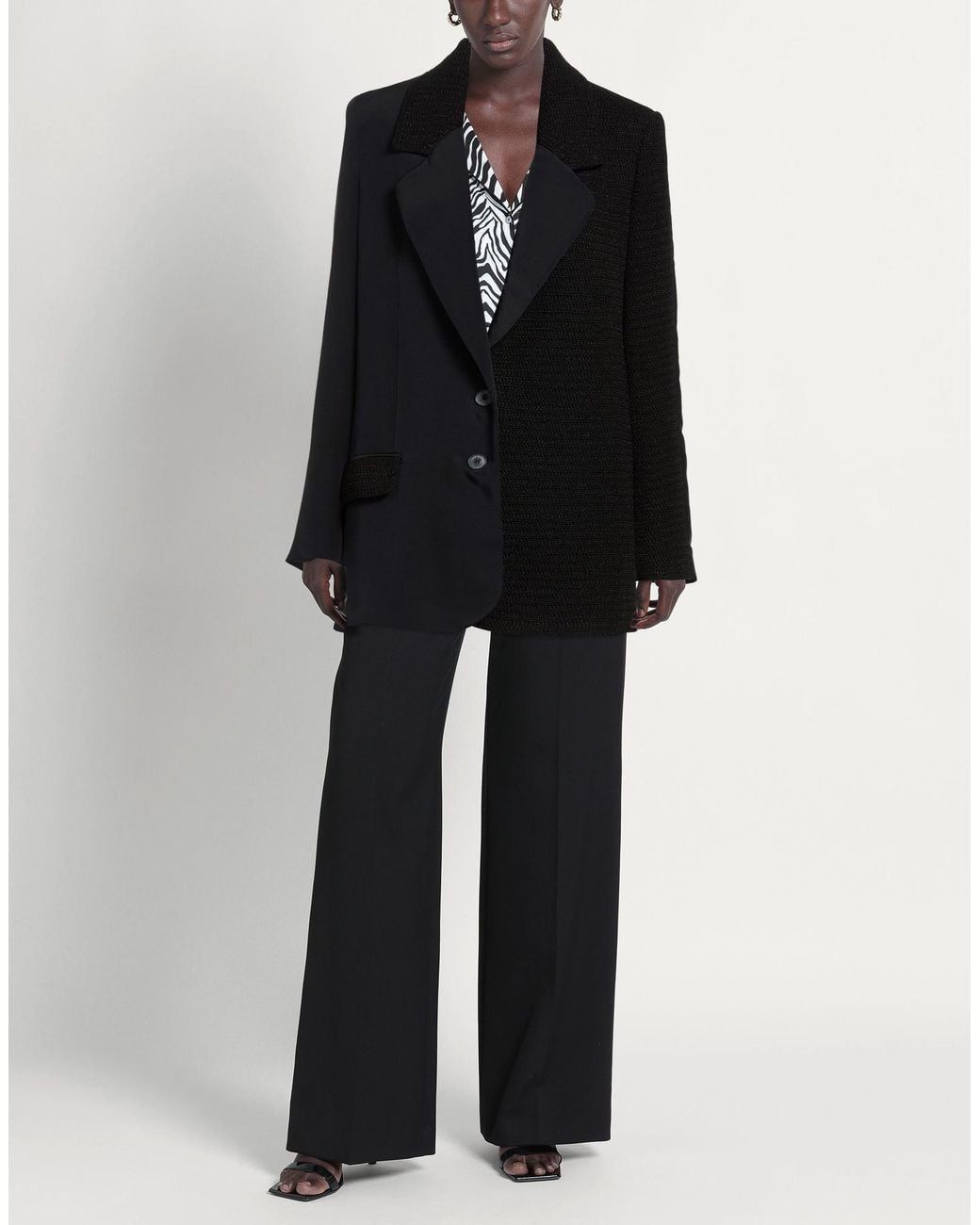 The Mannei Black Blazer