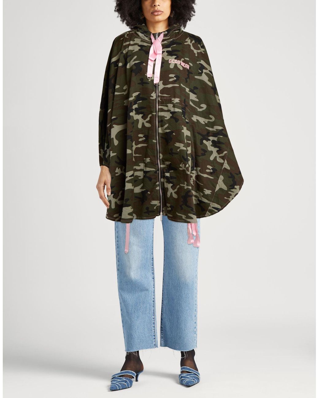Gcds Multicolor Cape