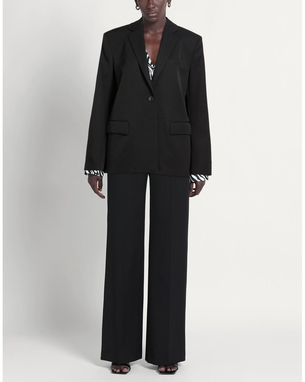 MODES Black Blazer