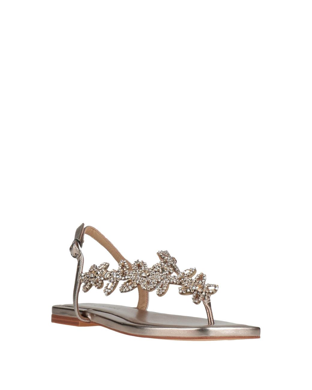 Alma En Pena. White Thong Sandal