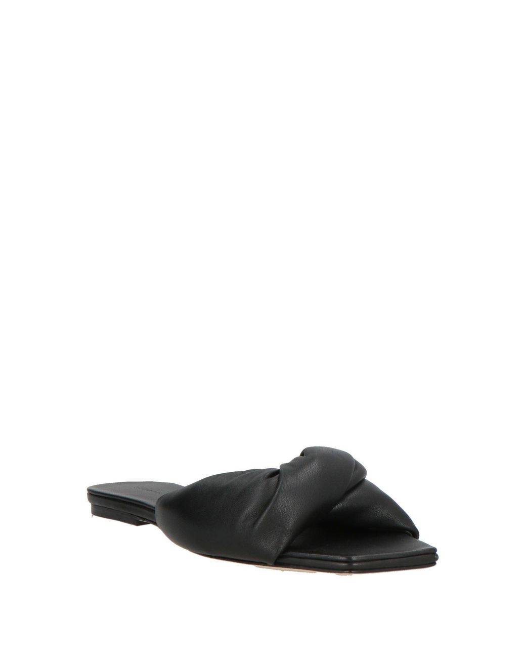 STUDIO AMELIA Black Sandals