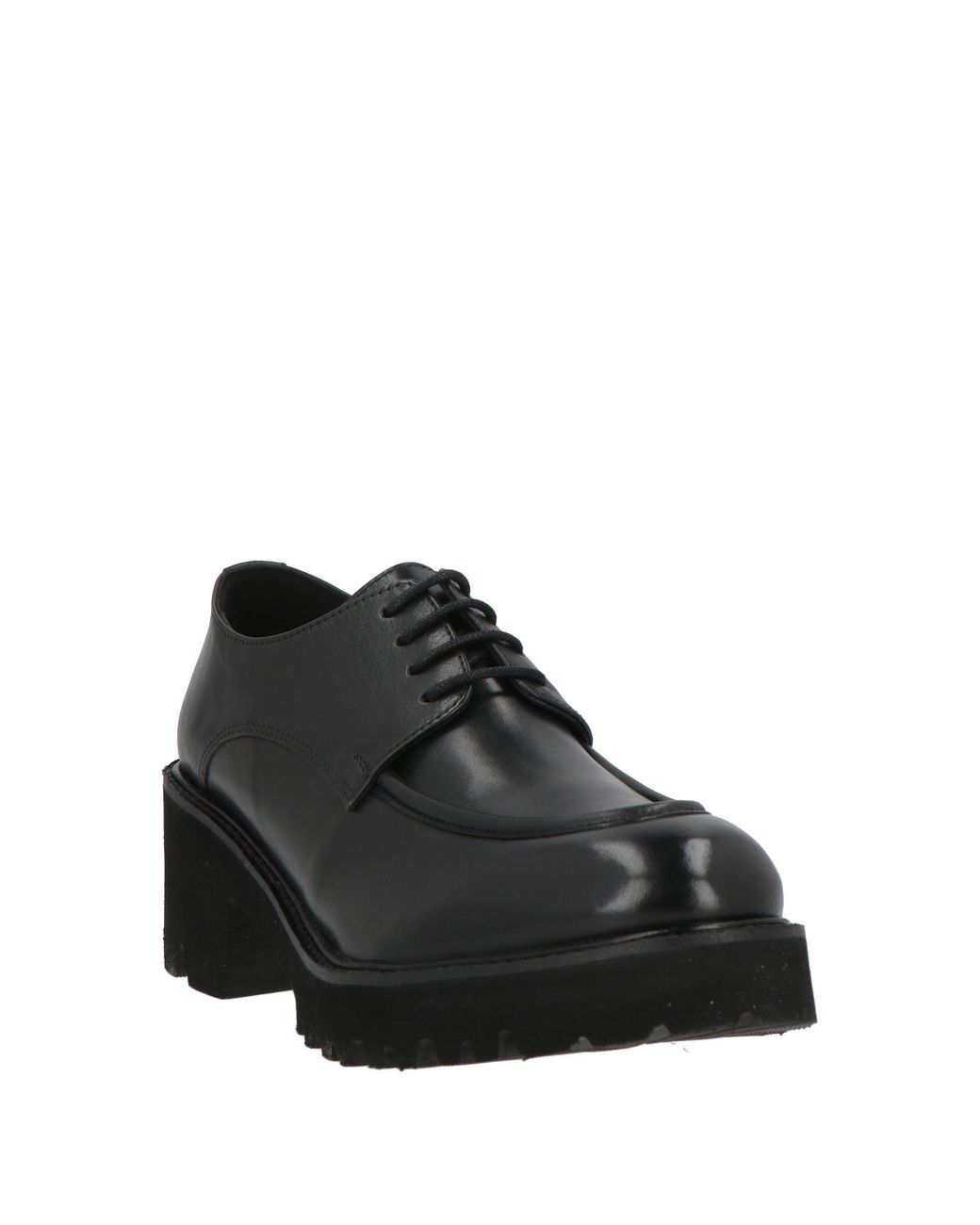 Stringate di Nila & Nila in Black