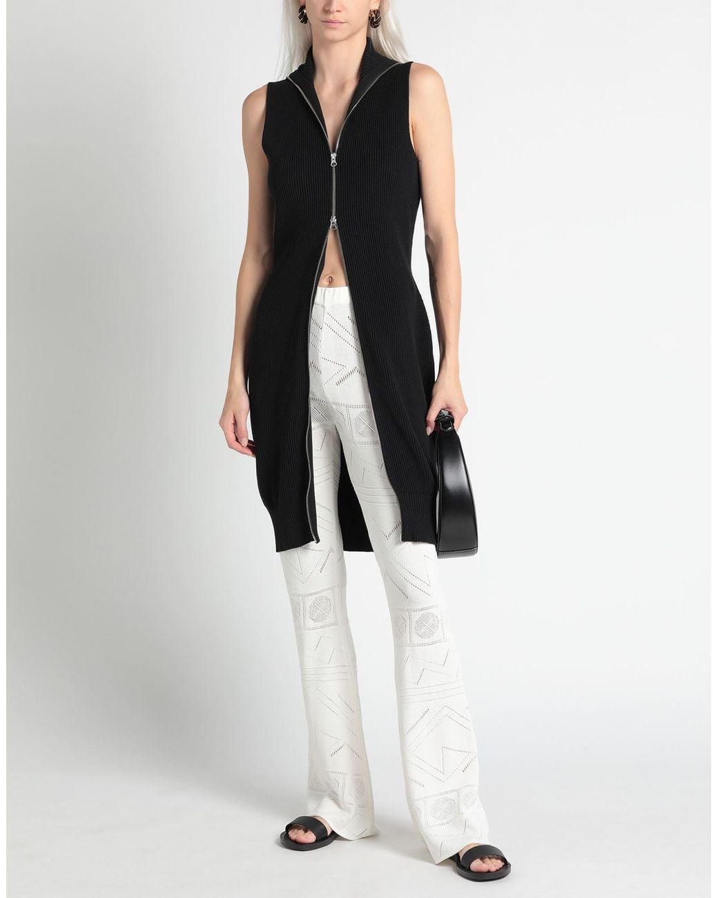 Akep White Pants