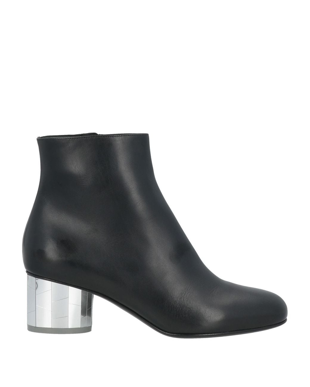 Bottines Ferragamo en coloris Black