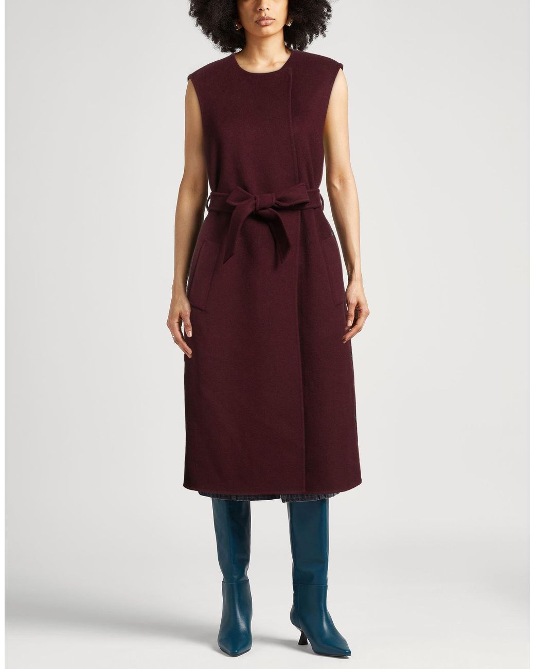 Caractere Purple Coat