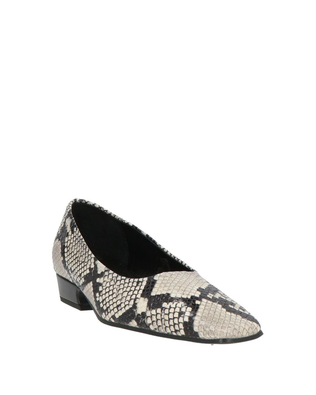 J.A.P. JOSE ANTONIO PEREIRA Gray Ivory Ballet Flats Leather